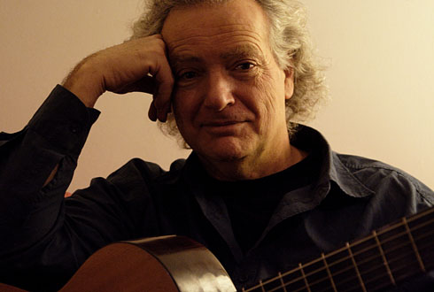 Carlo Domeniconi, Komponist und Gitarrist. Photo by Torsten Moebis